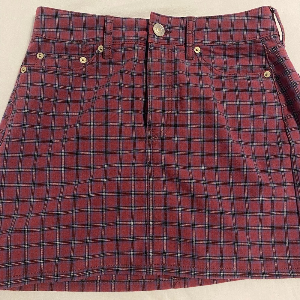 American eagle plaid skirt!!